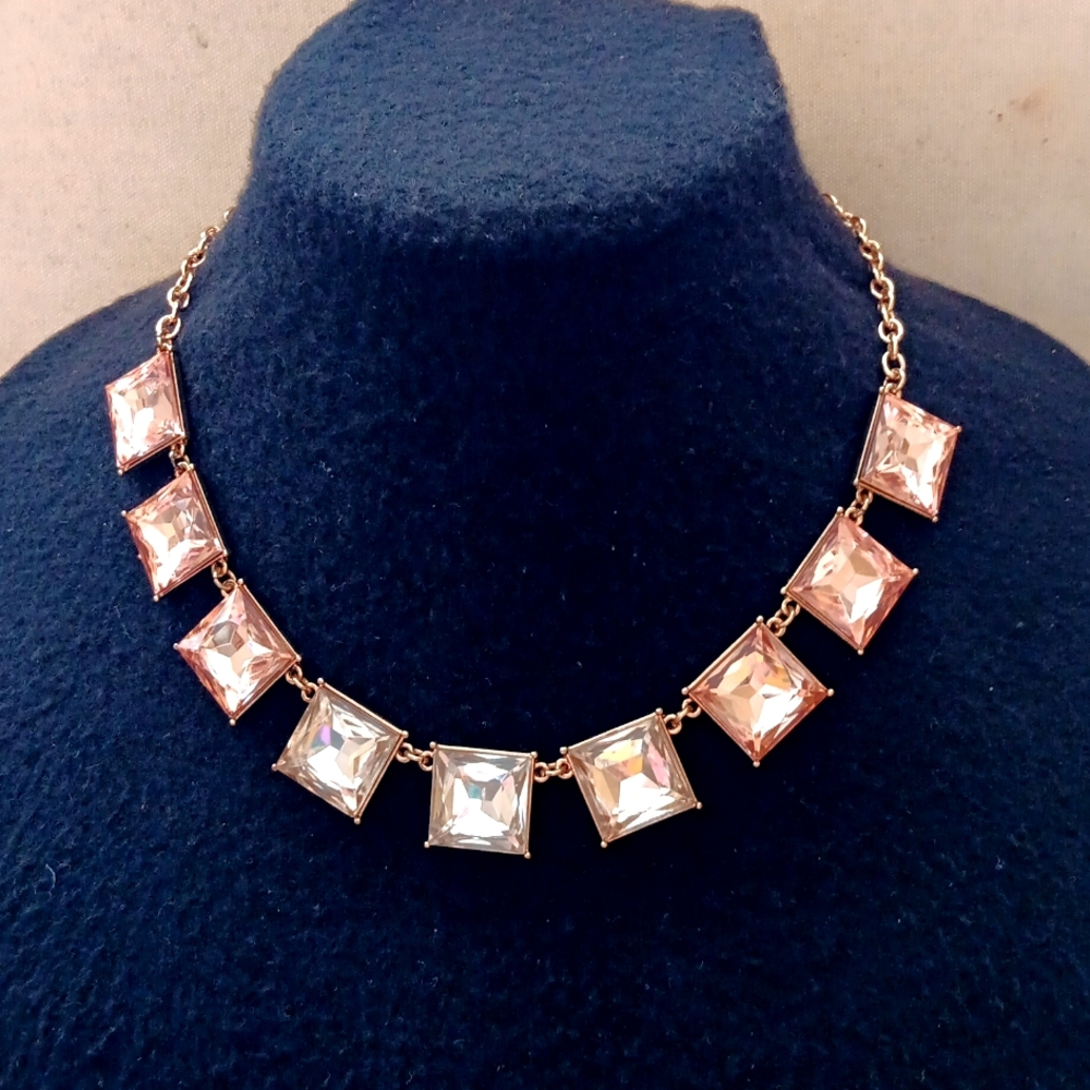Sugar fix pink abd white bead used good condition